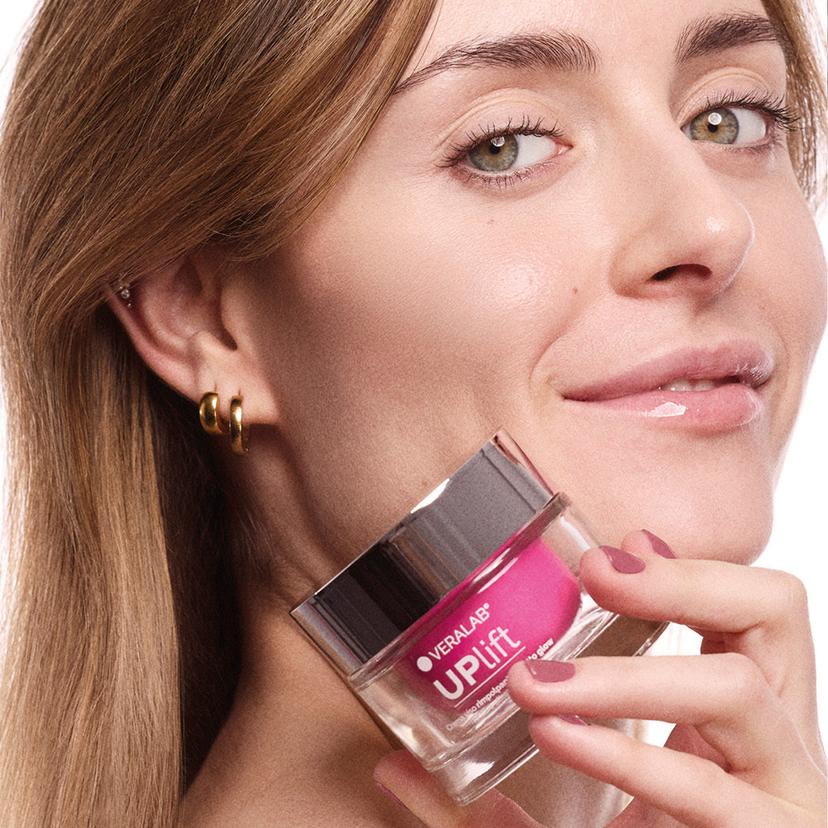 UPLIFT CREMA VISO RIMPOLPANTE EFFETTO GLOW | Veralab